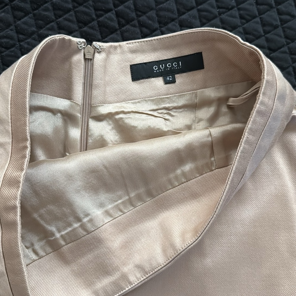 Gucci Elegant tan Pencil Skirt, size 42 - Picture 3 of 10